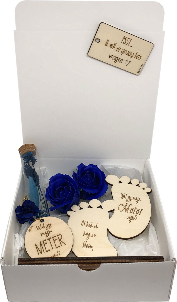 Geschenkbox Wil jij mijn METER zijn? | blauw | sleutelhanger | droogbloemen | voetjes | meter vragen | meter worden | peettante vragen | peettante worden | cadeau | doosje met een vraag