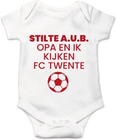 Soft Touch Rompertje met Tekst - Stilte AUB, Opa en ik kijken FC Twente - Rood | Baby rompertje met leuke tekst | | kraamcadeau | 0 tot 3 maanden | GRATIS verzending