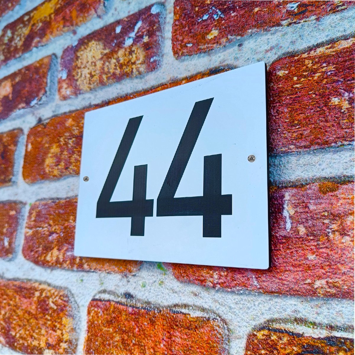 Huisnummerbord Wit - Nummer 47 - 15 x 12 cm - incl. bevestiging | - naambord - nummerbord - voordeur