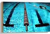 Hout - Boeien tussen Zwembanden in Professioneel Zwembad - 60x40 cm - 9 mm dik - Foto op Hout (Met Ophangsysteem)