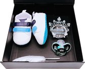 Kraamcadeau - eerste sneakerbox blauw - speen - baby sneakers - rechtstreeks versturen ook mogelijk