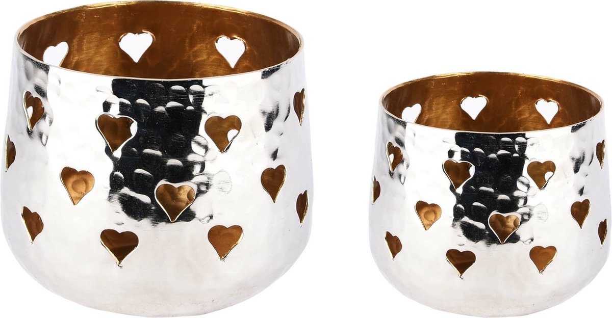 Set van 2 theelichthouders / waxinelichtjeshouders / Windlicht met hartjes - Zilver / goud - 16 x 16 x 13 cm hoog (grootste waxinelichthouder).