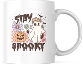Halloween Mok met tekst: Stay Spooky | Halloween Decoratie | Grappige Cadeaus | Grappige mok | Koffiemok | Koffiebeker | Theemok | Theebeker