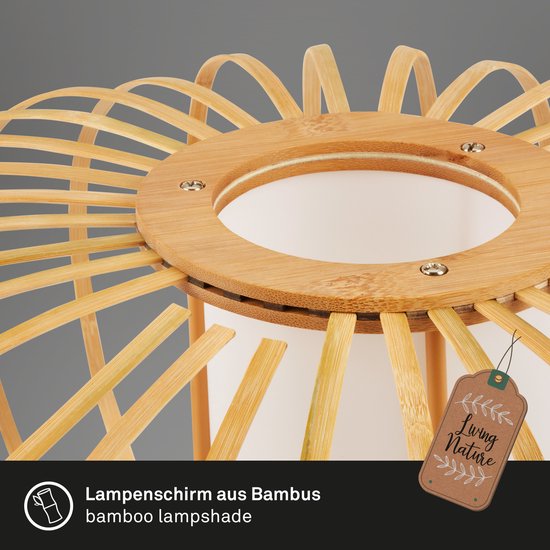 Close-up van de bamboe lampenkap met tekst 'bamboo lampshade' en 'Living Nature' label.