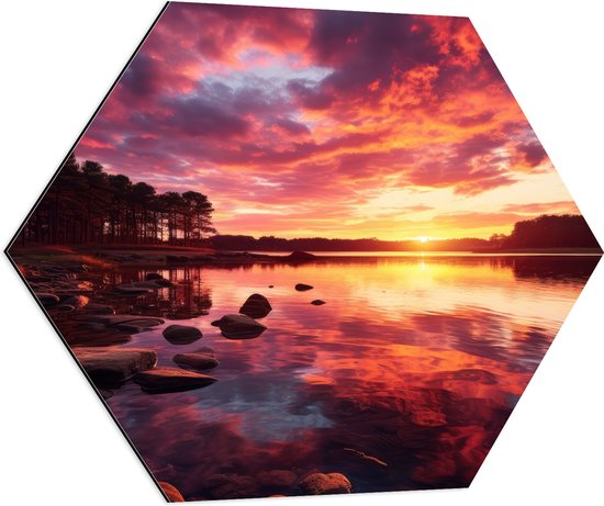 Dibond Hexagon - Kleurrijke Zonsondergang bij Groot Meer - 80x69.6 cm Foto op Hexagon (Met Ophangsysteem)