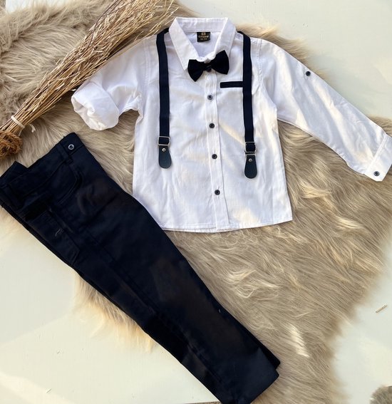 luxe jongens kledij- vierdelige katoenen jongens set- witte overhemd, verstelbare bretels en vlinderdas- kostuumbroek (marineblauw)- feest outfit-bruidsjonkers-bruiloft-communie-verjaardag- 8 jaar-maat 128