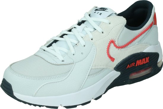 Nike air max excee in de kleur grijs.