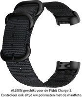 Zwart Nylon Bandje geschikt voor Fitbit Charge 5 & Charge 6 – Maat: zie maatfoto – black nylon smartwatch strap - Polsbandje - Horlogeband / Polsband / Armband met gesp sluiting