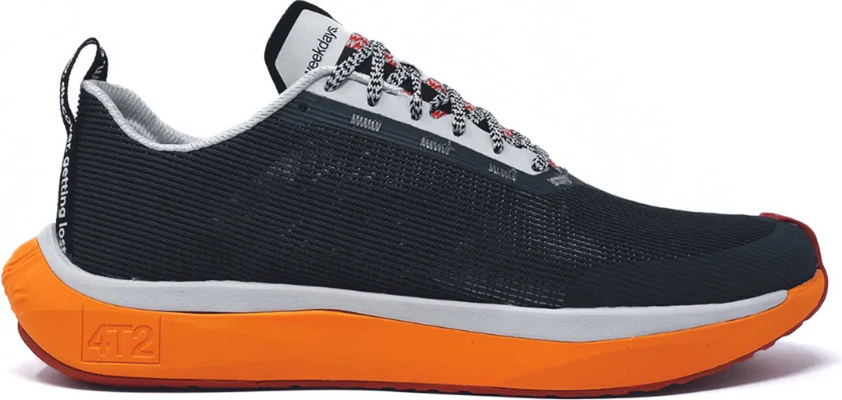 4T2 | Weekdays | Hardloopschoenen | Unisex White/ Lilium