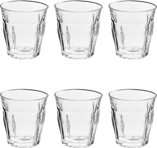 Six verres à eau Duralex Picardie, disposés en deux rangées de trois. Sur fond noir.
