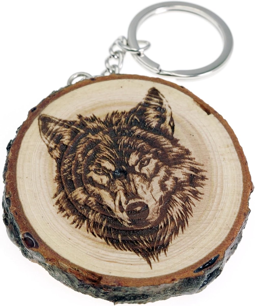 Sleutelhanger van natuurlijk hout met wildwoud hond wolf