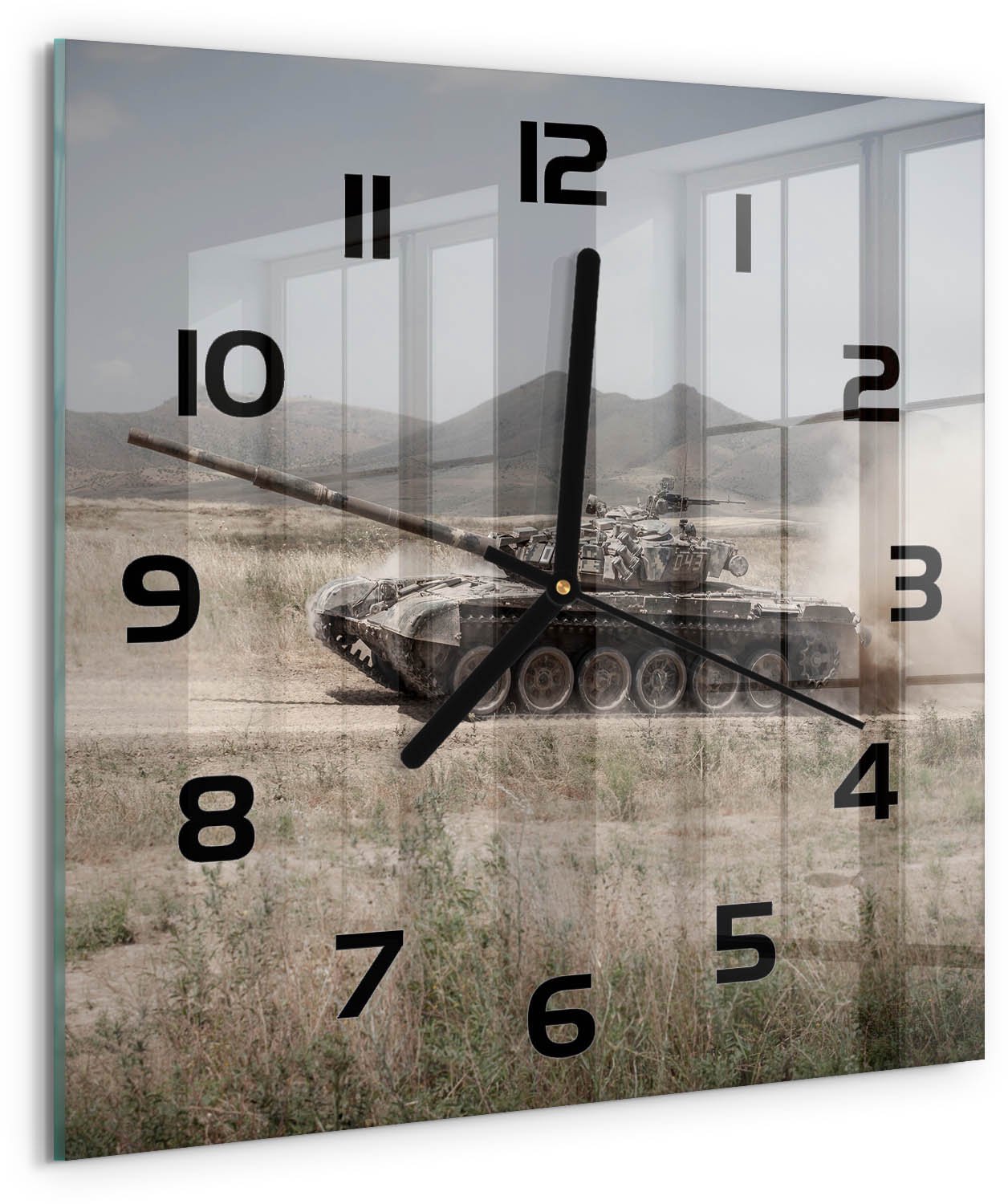 Tulup Wandklok - Tank in de woestijn Wandklok Glas Met Motief - 30x30 cm - Beige Decoratieve Glazen Klok - Zwarte handen - Vierkante Klok - Gekleurde Glazen Klok - Glazen Klok Met Print