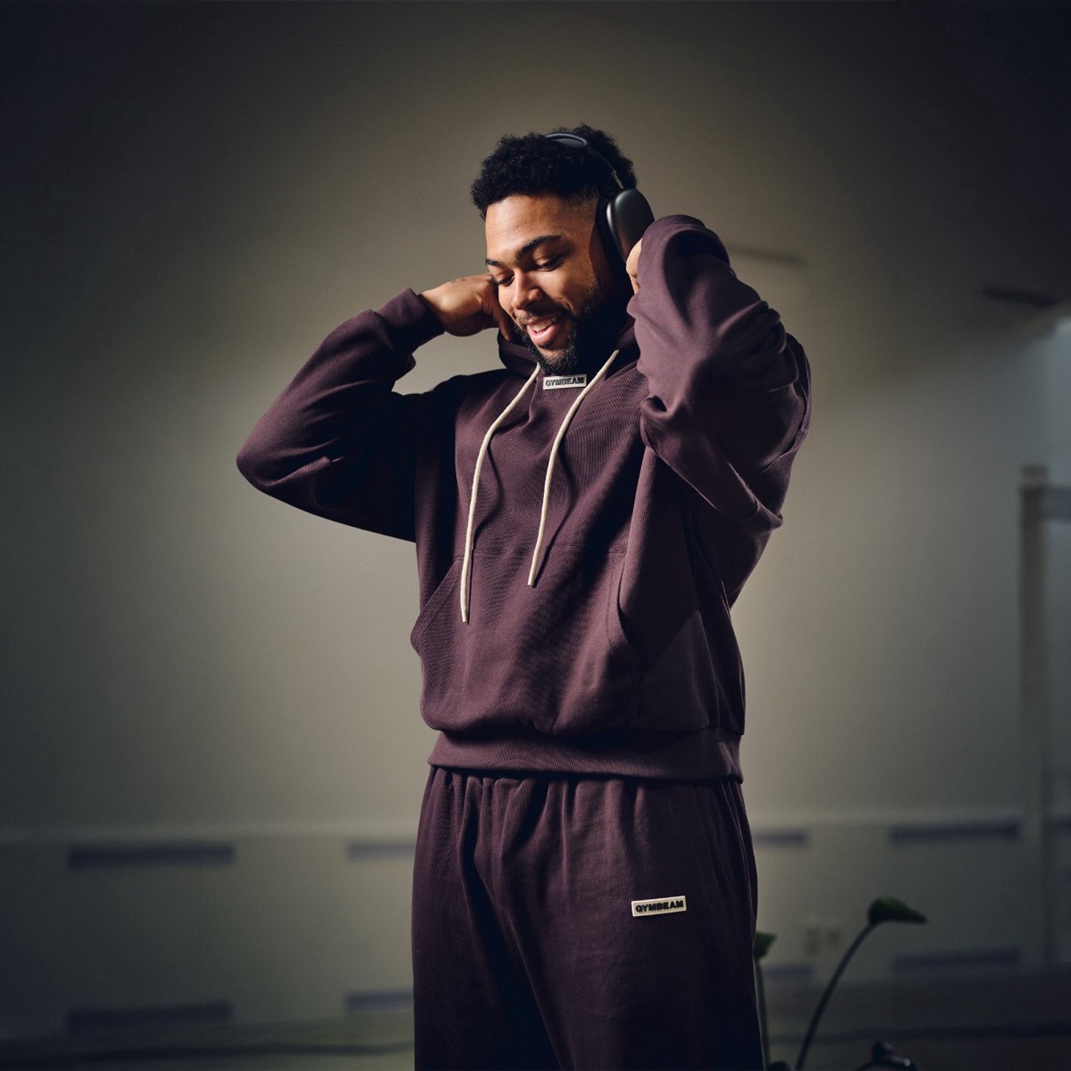 GymBeam Aura Hoodie Tee Bruin XL