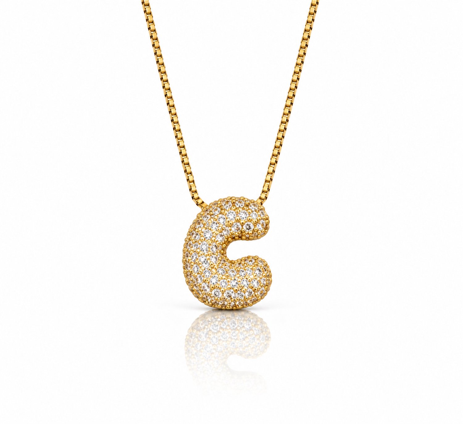 Maevi® Letter Ketting - Letter: C - Glitter Letterketting - Zirkonia Ketting - Lengte: 40 cm - Inclusief Luxe Verpakking - 18K Verguld Goud - Gouden ketting / Gouden letter - Hoge Kwaliteit - Luxe Ketting - Cadeau voor Vrouw / Dames / Moeder / Mama