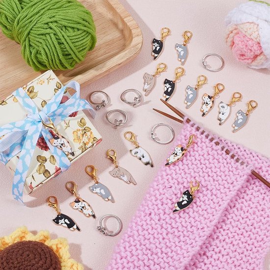 Cat Haakringen voor Haken, Inclusief 16 Kat Enamel Legering Hangers, Steekmarkeringen en 6 Katvormige Open Cuff Ringen voor Creatief Handwerk — afbeelding 3