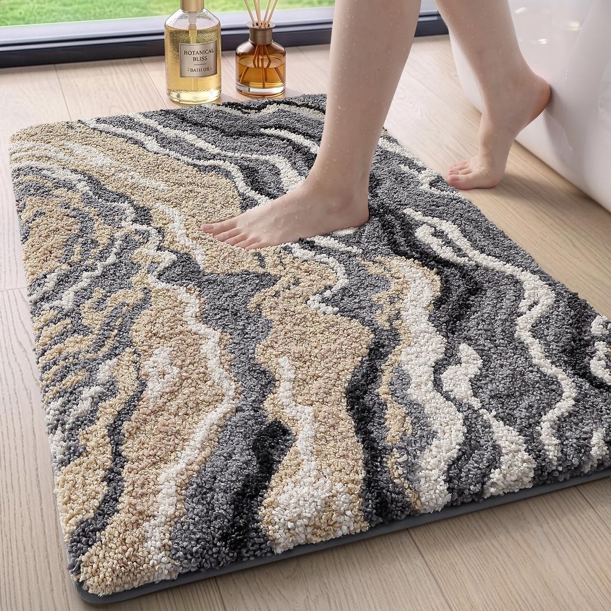 Badmat - Antislip en Waterabsorberend - Extra Zacht - Machinewasbaar - Voor Badkamer, Bad en Douche - 50x80 cm - Zwart - 1 stuk