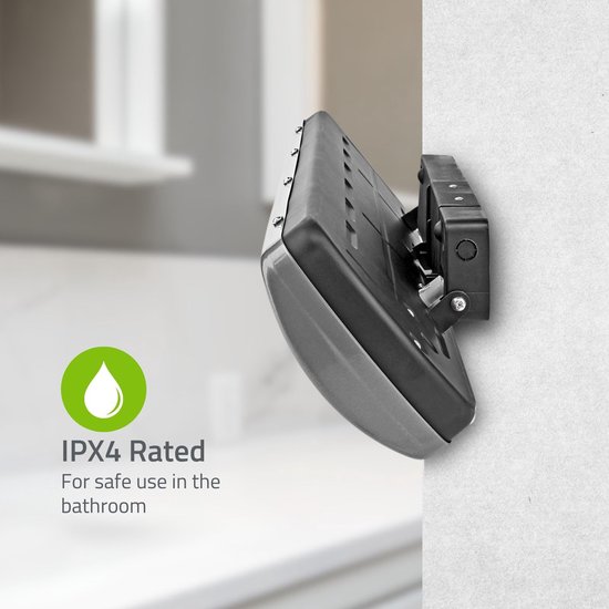 Zijaanzicht van een grijze wandgemonteerde infraroodkachel met IPX4-classificatie voor veilig gebruik in de badkamer.