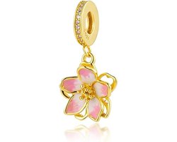 Fler® | Bedel | Past op populaire bedelarmbanden (standaard - 3mm) | Goudkleurige Roze Bloem Bedel – Bloesem – Lente – Liefde | Hangbedel Charm | 925 sterling zilver | Transparante zirkonia | Roze emaille | Valentijnsdag Cadeau | Sinterklaas kado