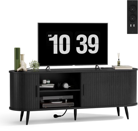 Zwarte tv-kast met lamellen, verstelbare planken en een ingebouwd stopcontact.