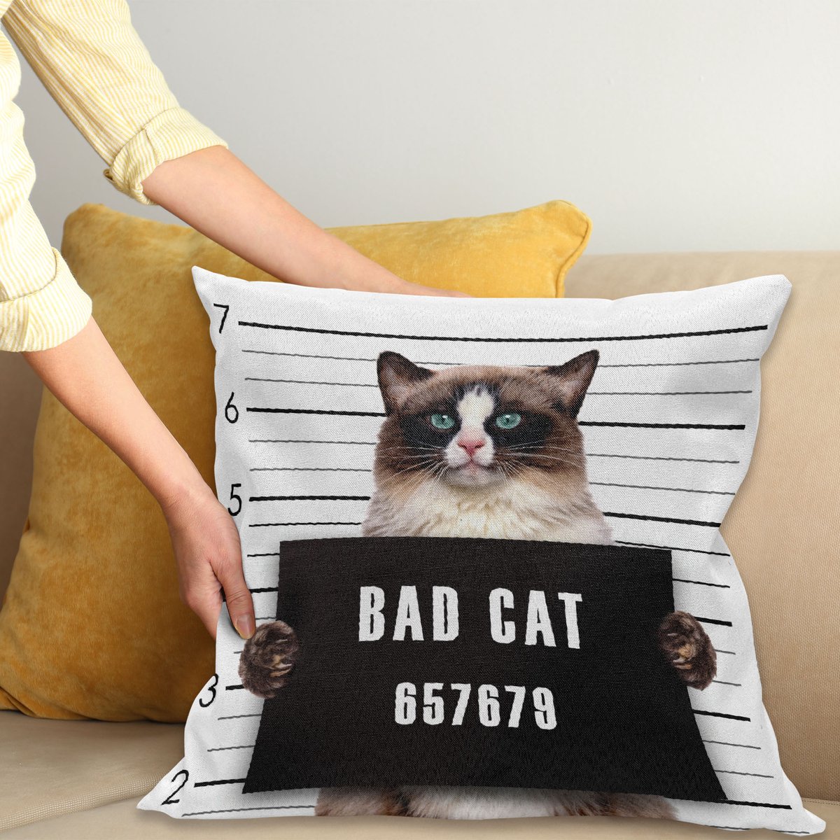 ABAKUHAUS Kat Sierkussenhoes, Bad Gang Kat in Jail Kitty Under Arrest Criminal Prisoner Hangover Werk, Decoratieve Vierkante Sierkussenhoes, 100 x 100 cm, Bruin Zwart Wit