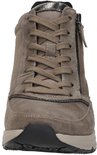 Vooraanzicht taupe suède veterboot met rits, beige zool en glinsterende sterretjes.