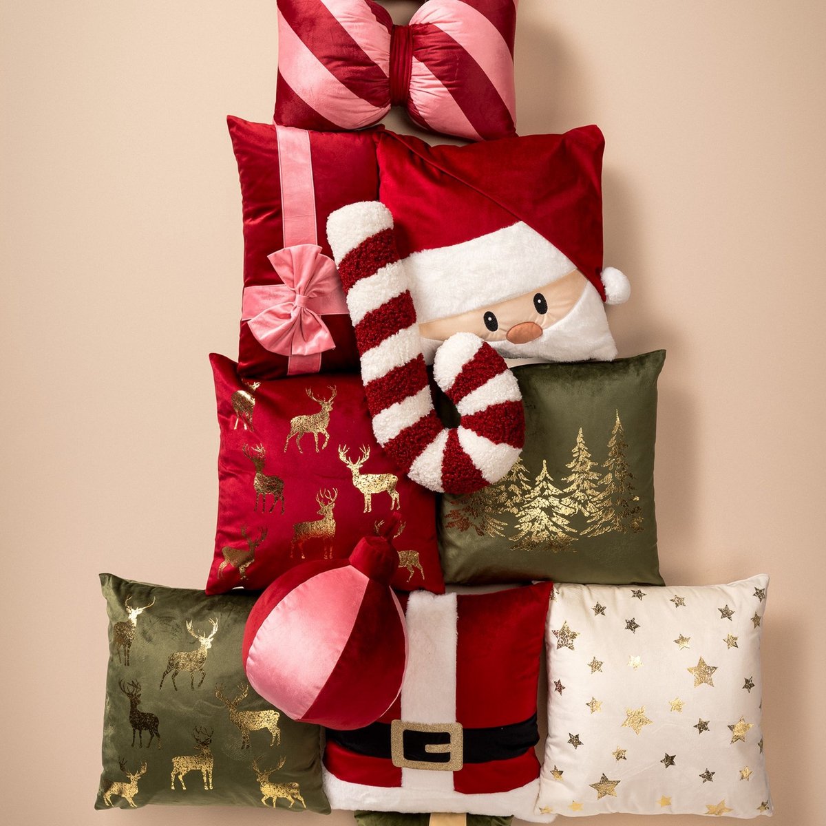Textino kerstkussen PINEGROVE - sierkussen 45x45 cm - fluweel - dennenbomen - groen, goud - inclusief binnenkussen – foto 3