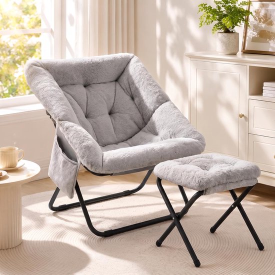 **Relaxstoel met Voetenbank – Inklapbare Lounge Fauteuil – Zachte Pluche Bekleding – Comfortabele Schotelstoel met Metalen Frame – Voor Woonkamer, Slaapkamer en Leeshoek – Grijs**