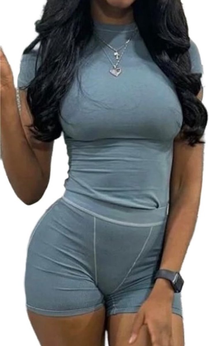Tweedelige outfits voor dames - Getailleerd T-shirt met ronde hals en hoge taille - Leggings en bikershorts - Streetwearsets
