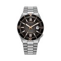 Citizen horloge met donkergrijs gevlekt wijzerplaat, gouden accenten, datumvenster en zilverkleurige metalen band.