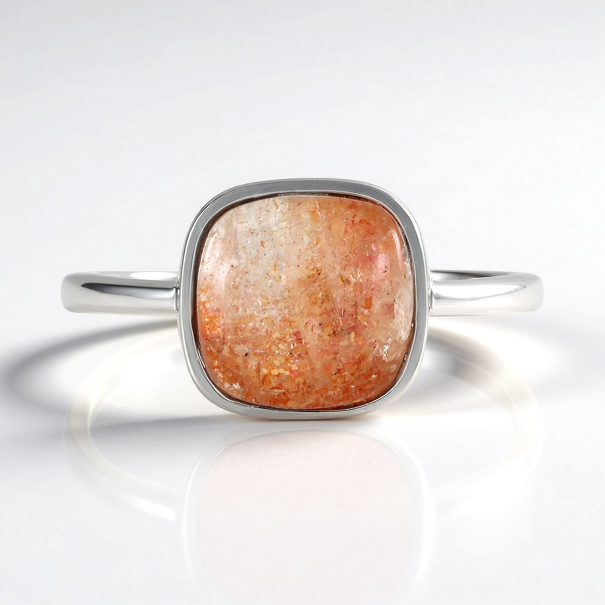 Cavill - Zilveren Ring met 4,212 ct Zonnesteen - 925 Sterling Zilver Gerhodineerd - Antieke India Kussencabochon - Elegant & Tijdloos