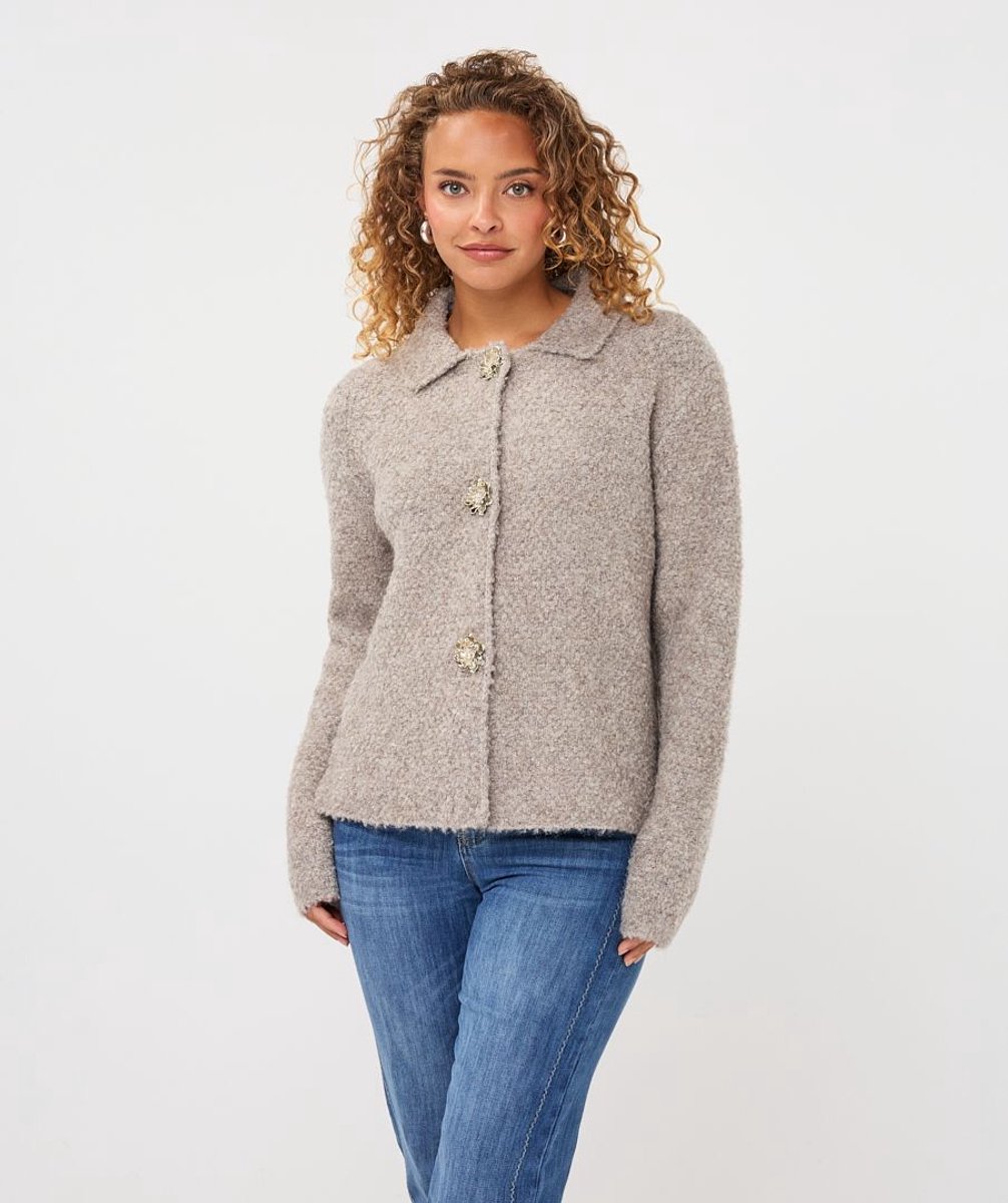 Cardigan flower button