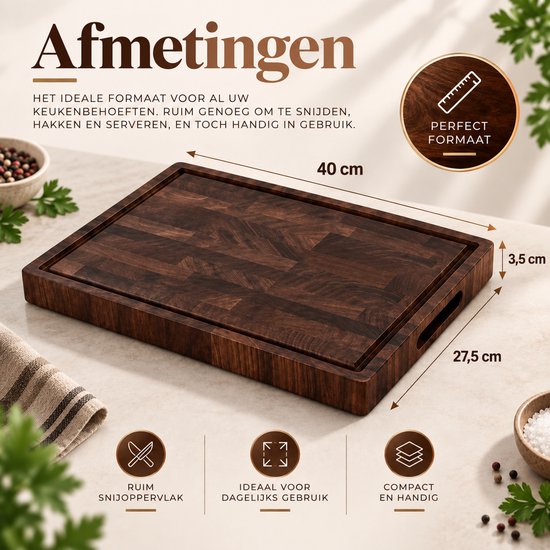 Walnoothouten snijplank met afmetingen van 40x27,5x3,5 cm en handgrepen.