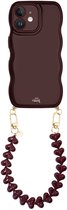 xoxo Wildhearts Glossy Wavy Cord Case Burgundy - Funky Hearts (Burgundy) - geschikt voor iPhone 11 - hoesje met koord - telefoonkoord met hartjes - golvend hoesje - silicone case - schokbestendig - bordeaux rood