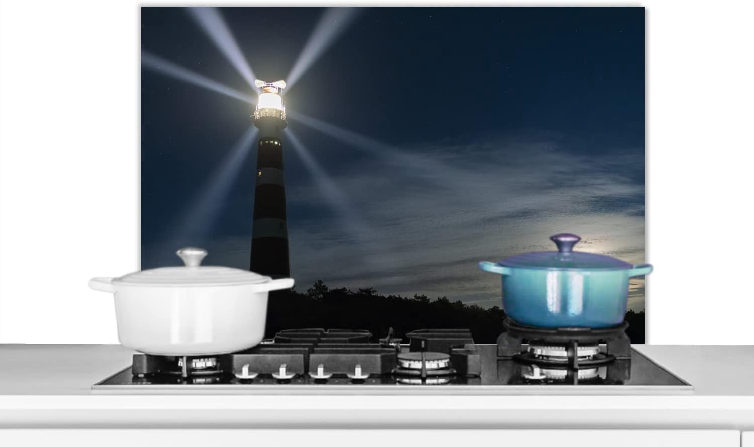 Spatscherm Keuken - 80x55 cm - Vuurtoren op Ameland in de schemering