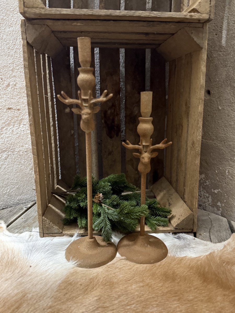 Het Bloemenerf - set van 2 - landelijke Kandelaar Hert – Rustieke Dinerkaashouder – Metaal Stoer Roest – Sfeerlicht Herfst & Kerst