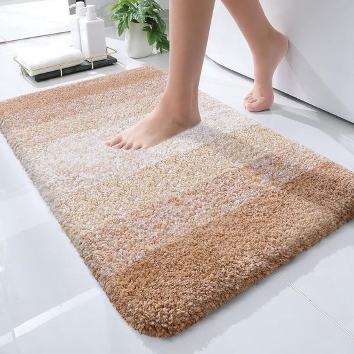 Zachte en Absorberende Badkamerloper - Microvezel, Sneldrogend, Rubber Achterkant, Machinewasbaar - Beige 60 x 40 cm
