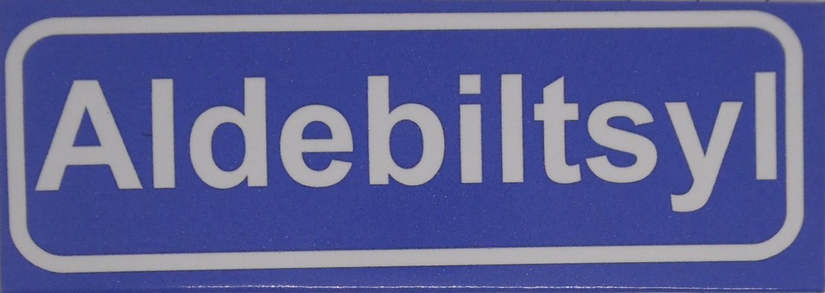 Souv© - koelkast magneet - plaatsnaam bord - kombord - souvenir - koelkastmagneetje - relatiegeschenk Aldebiltsyl