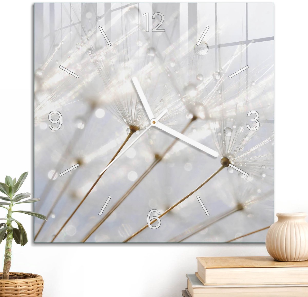 ArtPrintCave Wit Glazen Klok - 30x30 cm - Wandklok Vierkant - Dauwige Paardenbloem Stille Wandklok - Bloemen En Planten Wandklok Keuken - Witte Klokwijzers