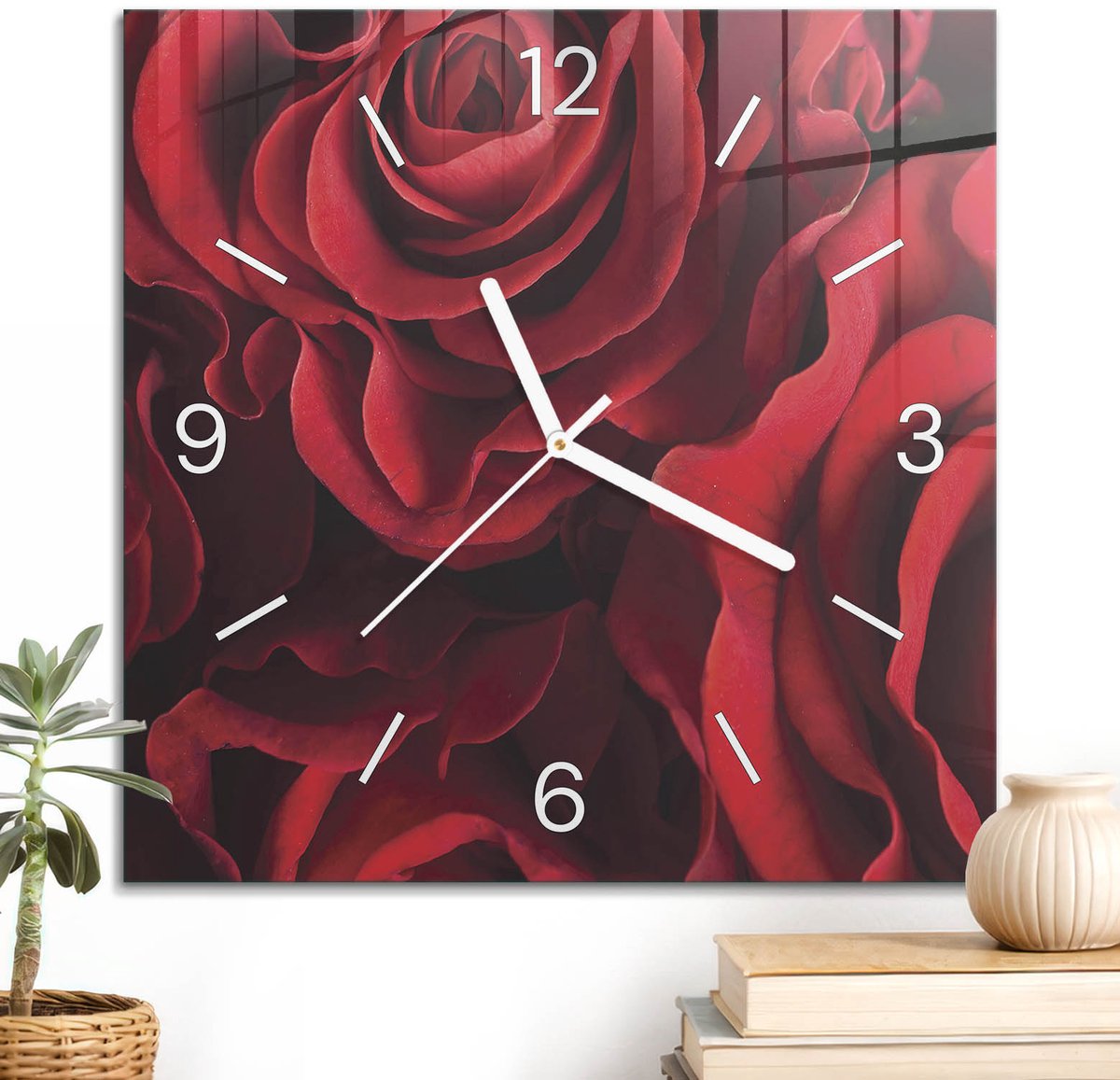 ArtPrintCave Rood Glazen Klok - 30x30 cm - Wandklok Vierkant - Rode Rozen Unieke Klok - Natuur Stille Wandklok - Witte Klokwijzers