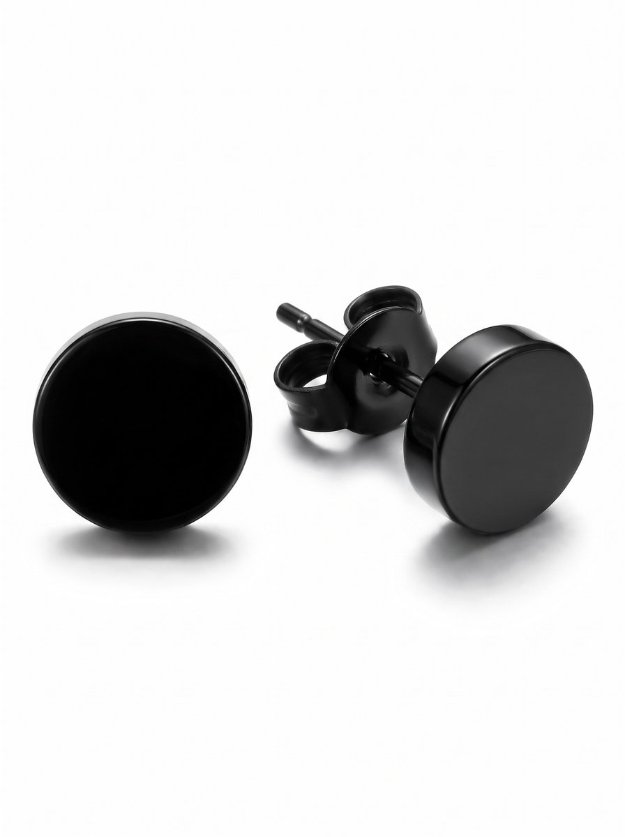 Lundholm Axel Oorknopjes Heren Zwart – Platte Ronde Oorbellen 8 mm Gepolijst – Premium Stainless Steel Zwart – Minimalistische Mannen Oorstekers Studs – Waterproof & Hypoallergeen – 1 Paar – Cadeau voor Hem – Scandinavisch Design