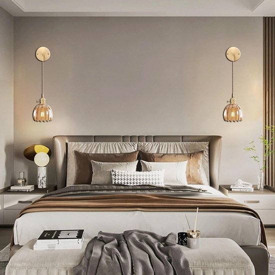 Vintage wandlamp met heldere geribbelde glazen kap, gouden wandlamp met E27-fitting en draaischakelaar, elegante wandverlichting voor slaapkamer of woonkamer (barnsteen, verpakking van 2) — afbeelding 2