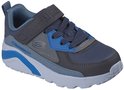 Blauwe sneaker met grijs en donkergrijs en klittenbandsluiting.