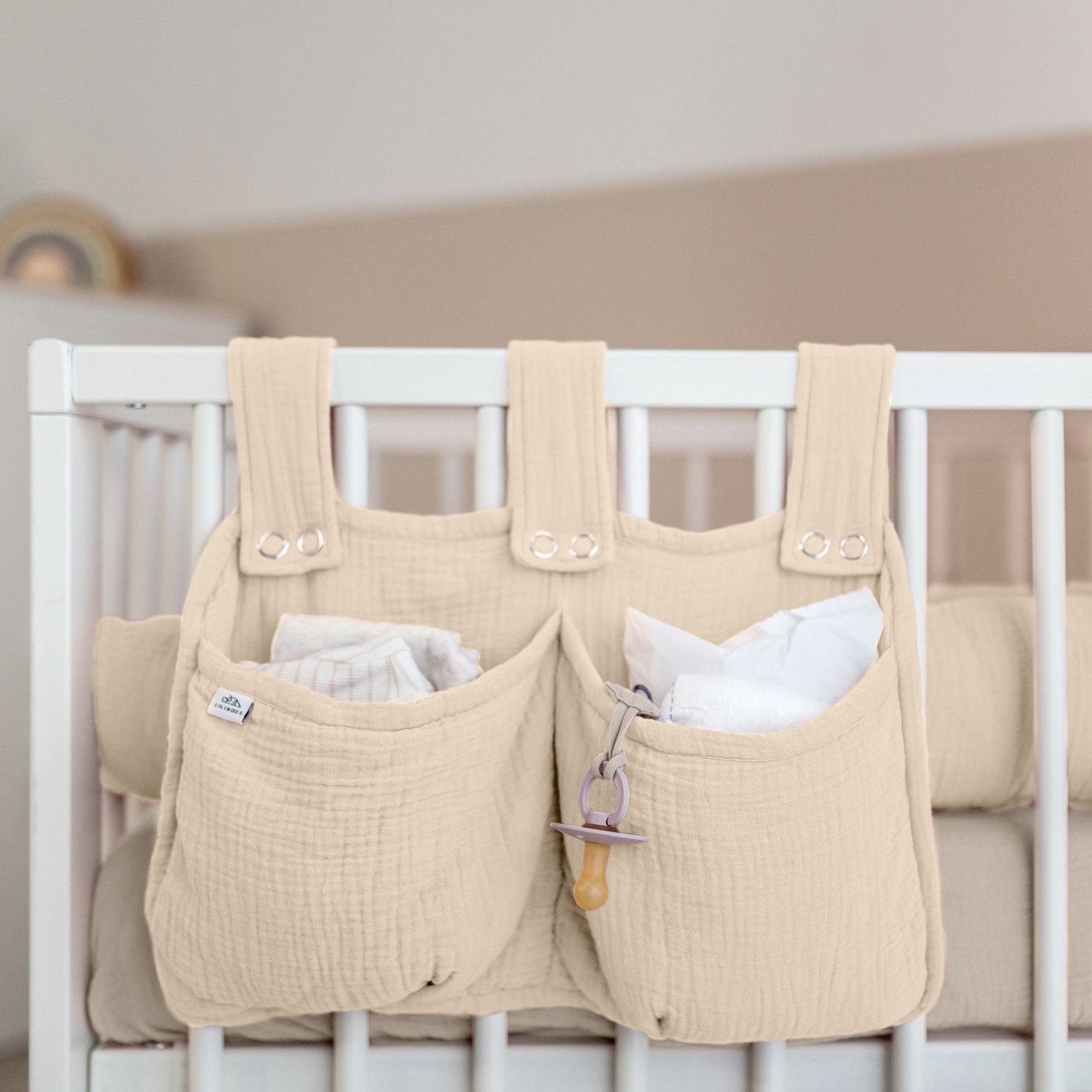 LILIMAUS Bed organizer voor kinderbed - hangend bedtasje met 2 vakken - mousseline katoen - crème