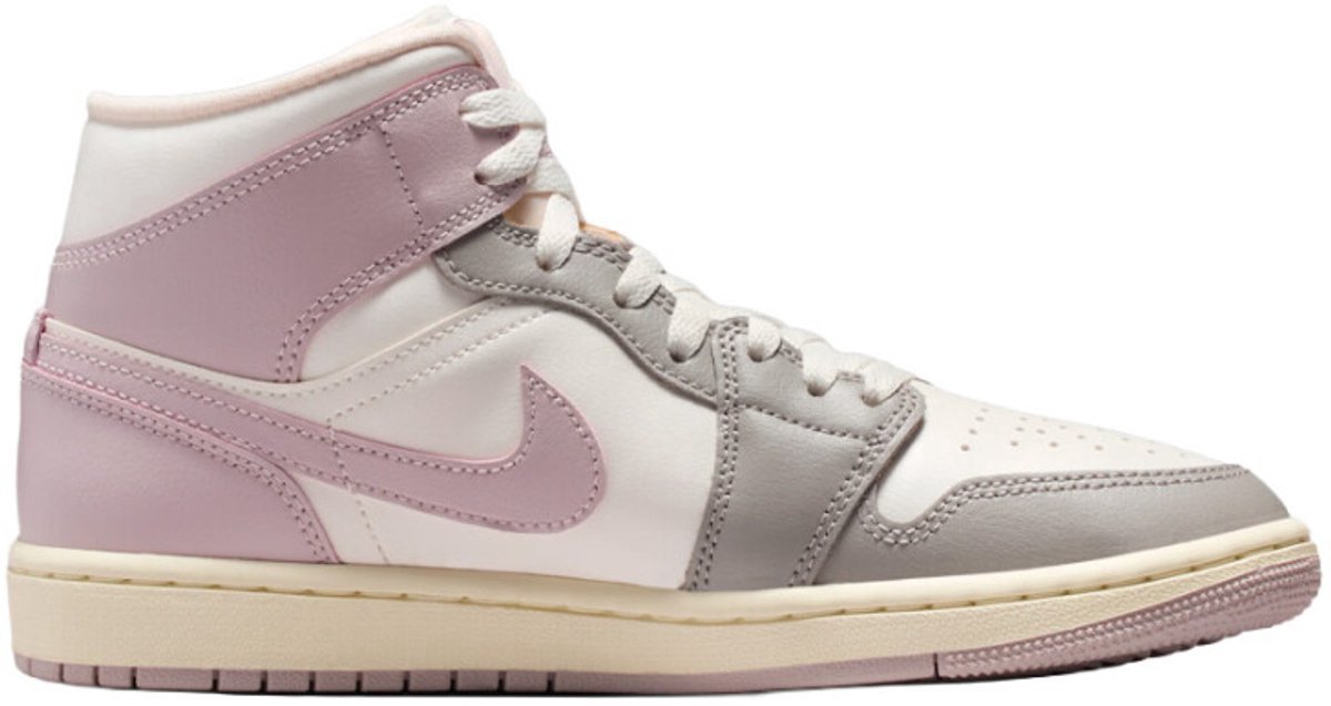Jordan 1 Mid Enigma Stone Particle Rose Grijs
