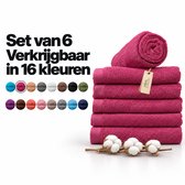 Set van 6 fuchsia badhanddoeken met Miss Towels label, 16 kleuren beschikbaar, gepresenteerd met katoenbloemen.