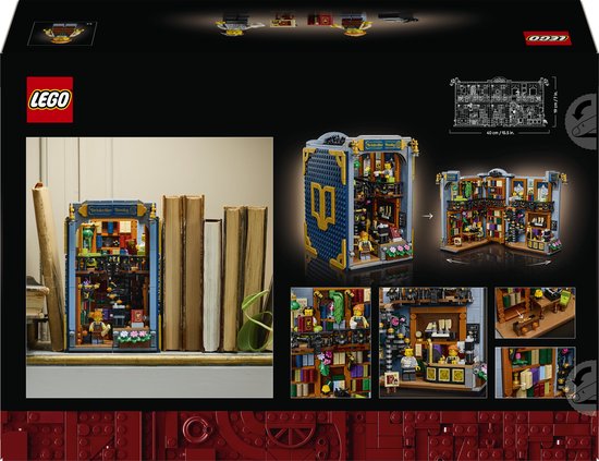 LEGO-set van een boekwinkel met boeken en LEGO-figuren. Afmetingen 42 cm x 19 cm.
