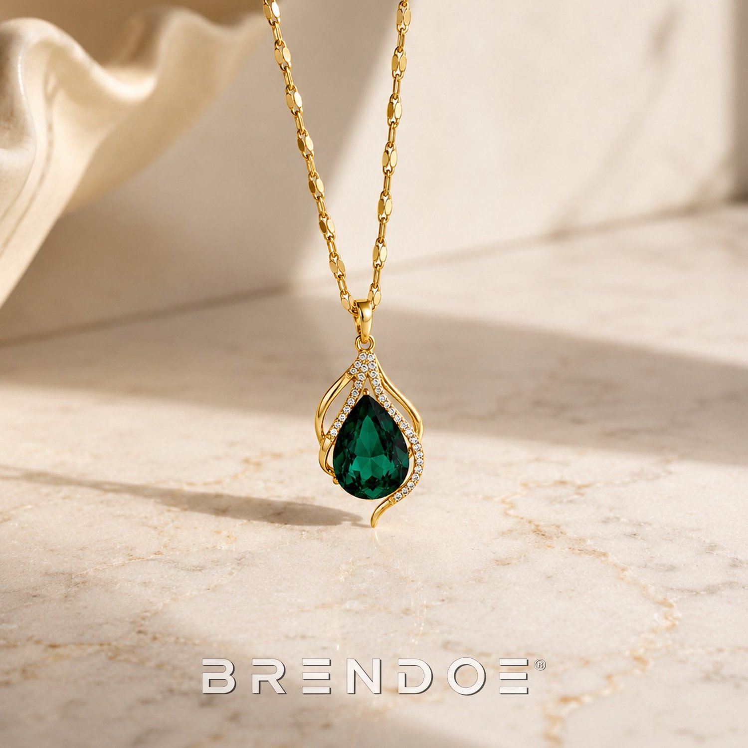 Brendoe Goudkleurige Ketting Dames – Groene Druppel Hanger met Zirkonia – Afneembare Hanger – 201 RVS – 40+6 cm