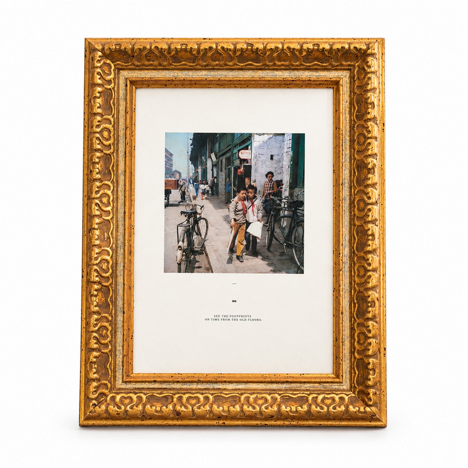 SWGOTA Antiekgouden fotolijst 8 inch - Binnenmaat 15,1 x 20,3 cm - Rechthoekige kunsthars lijst met klassiek reliëf - Zonder afbeelding