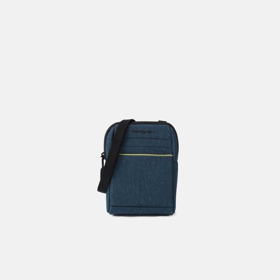 Kleine blauwe Hedgren tas met zwarte riem, merklogo bovenaan en een decoratieve gele lijn aan de voorzijde.
