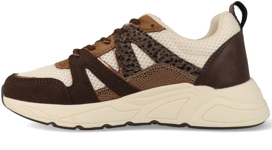 Donkerbruine sneaker met beige mesh en bruine suède details. Leopardprint accenten op de veters en zijkant.